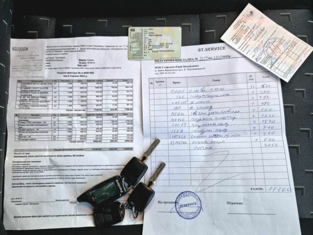 Синий Шкода Октавия, объемом двигателя 1.6 л и пробегом 236 тыс. км за 4500 $, фото 7 на Automoto.ua