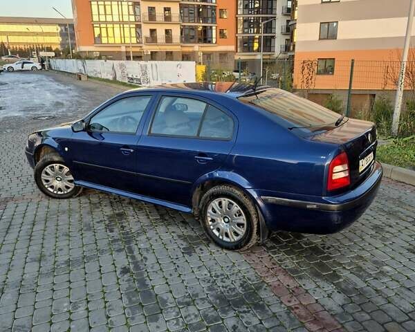 Синій Шкода Октавія, об'ємом двигуна 1.6 л та пробігом 236 тис. км за 4500 $, фото 5 на Automoto.ua