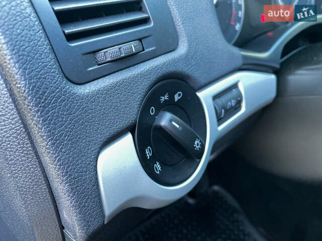 Синий Шкода Октавия, объемом двигателя 1.6 л и пробегом 157 тыс. км за 6700 $, фото 24 на Automoto.ua