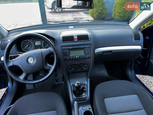 Синий Шкода Октавия, объемом двигателя 1.6 л и пробегом 157 тыс. км за 6750 $, фото 21 на Automoto.ua