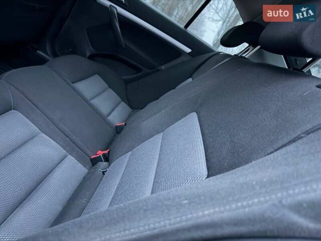 Синий Шкода Октавия, объемом двигателя 1.6 л и пробегом 180 тыс. км за 5850 $, фото 44 на Automoto.ua