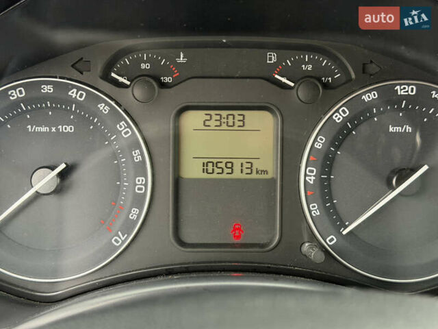 Синій Шкода Октавія, об'ємом двигуна 0 л та пробігом 105 тис. км за 8199 $, фото 57 на Automoto.ua