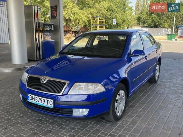 Синий Шкода Октавия, объемом двигателя 1.9 л и пробегом 229 тыс. км за 6800 $, фото 1 на Automoto.ua