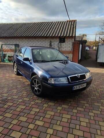 Синий Шкода Октавия, объемом двигателя 1.6 л и пробегом 313 тыс. км за 4900 $, фото 25 на Automoto.ua