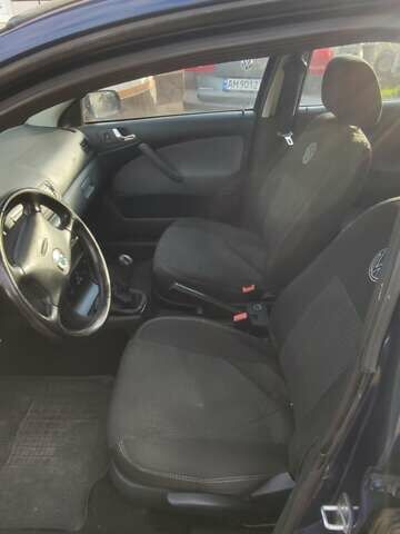 Синий Шкода Октавия, объемом двигателя 1.6 л и пробегом 313 тыс. км за 4900 $, фото 22 на Automoto.ua