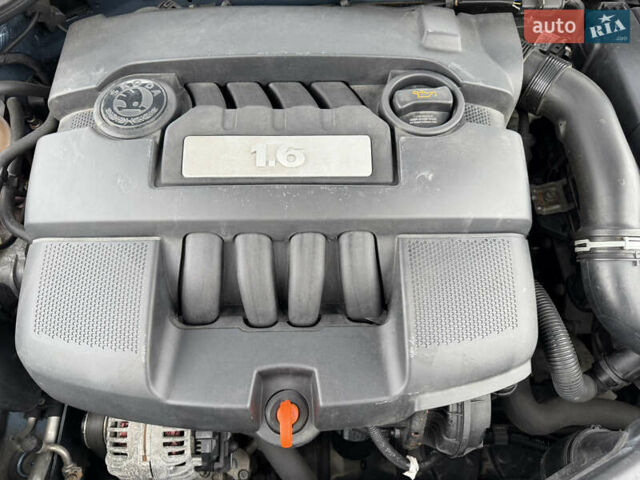 Синій Шкода Октавія, об'ємом двигуна 0 л та пробігом 105 тис. км за 8199 $, фото 90 на Automoto.ua