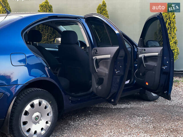 Синий Шкода Октавия, объемом двигателя 1.6 л и пробегом 157 тыс. км за 6750 $, фото 18 на Automoto.ua