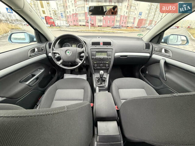 Синій Шкода Октавія, об'ємом двигуна 0 л та пробігом 105 тис. км за 8199 $, фото 69 на Automoto.ua