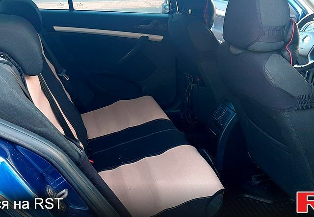 Синий Шкода Октавия, объемом двигателя 1.6 л и пробегом 299 тыс. км за 6000 $, фото 6 на Automoto.ua