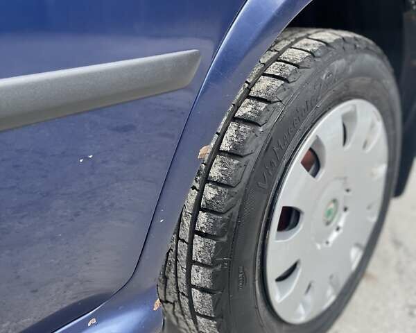 Синий Шкода Октавия, объемом двигателя 1.6 л и пробегом 265 тыс. км за 5500 $, фото 22 на Automoto.ua