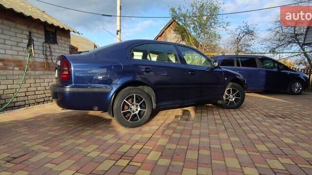 Синий Шкода Октавия, объемом двигателя 1.6 л и пробегом 313 тыс. км за 4900 $, фото 4 на Automoto.ua