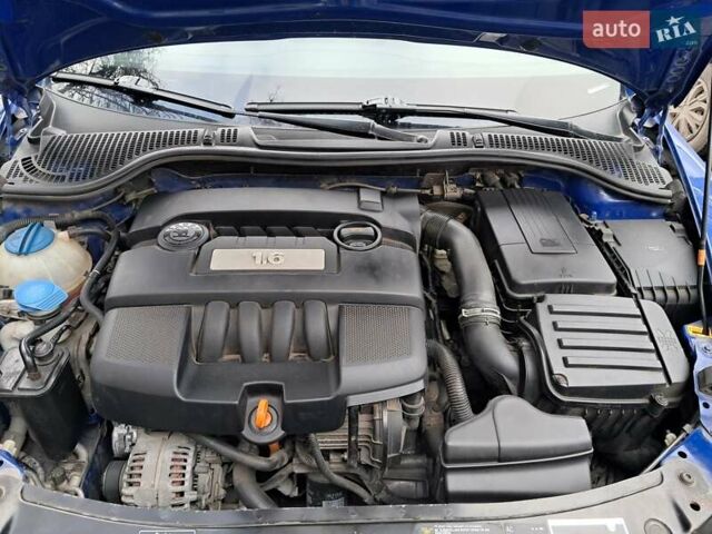 Синій Шкода Октавія, об'ємом двигуна 1.6 л та пробігом 265 тис. км за 7500 $, фото 13 на Automoto.ua