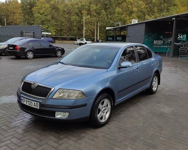 Синий Шкода Октавия, объемом двигателя 1.4 л и пробегом 300 тыс. км за 4500 $, фото 1 на Automoto.ua