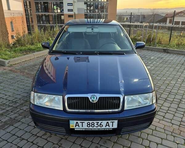 Синій Шкода Октавія, об'ємом двигуна 1.6 л та пробігом 236 тис. км за 4500 $, фото 1 на Automoto.ua