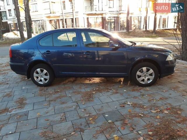 Синій Шкода Октавія, об'ємом двигуна 1.6 л та пробігом 201 тис. км за 6800 $, фото 4 на Automoto.ua