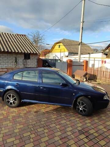 Синий Шкода Октавия, объемом двигателя 1.6 л и пробегом 313 тыс. км за 4900 $, фото 3 на Automoto.ua