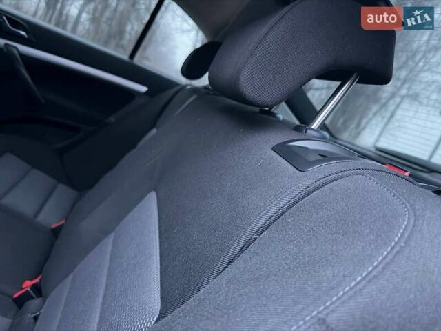 Синий Шкода Октавия, объемом двигателя 1.6 л и пробегом 180 тыс. км за 5850 $, фото 36 на Automoto.ua