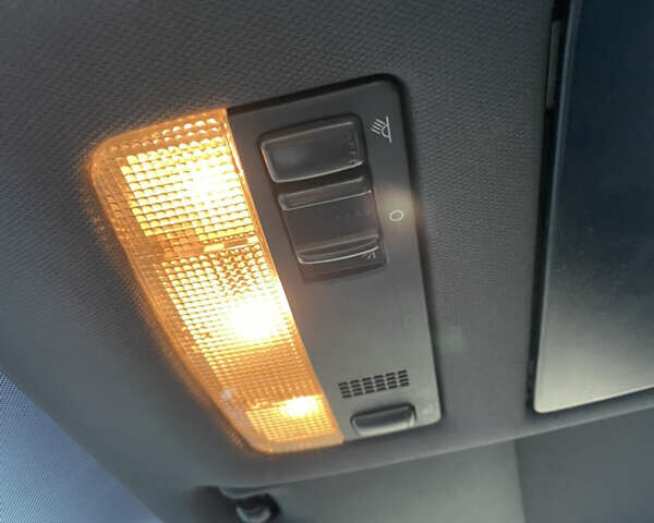 Синій Шкода Октавія, об'ємом двигуна 1.98 л та пробігом 298 тис. км за 7400 $, фото 53 на Automoto.ua