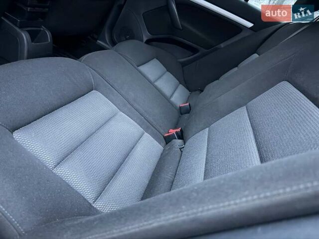 Синий Шкода Октавия, объемом двигателя 1.6 л и пробегом 180 тыс. км за 5850 $, фото 38 на Automoto.ua