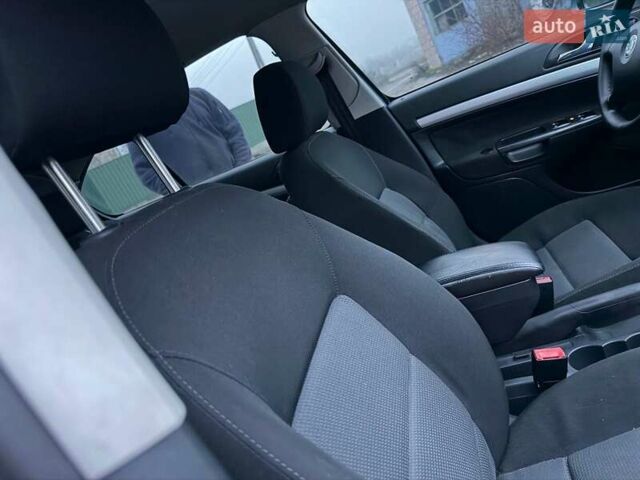 Синий Шкода Октавия, объемом двигателя 1.6 л и пробегом 180 тыс. км за 5850 $, фото 29 на Automoto.ua