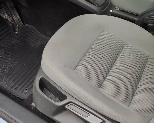 Синий Шкода Октавия, объемом двигателя 1.4 л и пробегом 300 тыс. км за 4500 $, фото 6 на Automoto.ua