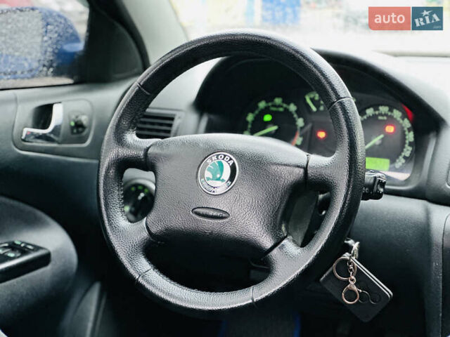 Синій Шкода Октавія, об'ємом двигуна 1.6 л та пробігом 250 тис. км за 5700 $, фото 21 на Automoto.ua