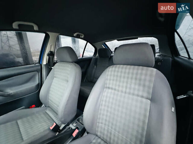 Синій Шкода Октавія, об'ємом двигуна 1.6 л та пробігом 250 тис. км за 5700 $, фото 14 на Automoto.ua