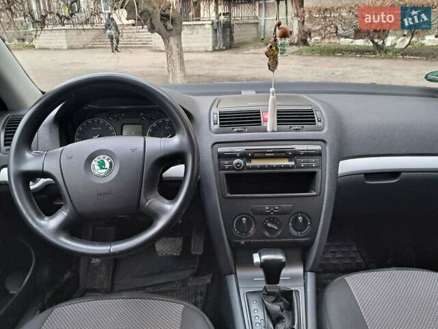 Синій Шкода Октавія, об'ємом двигуна 1.6 л та пробігом 265 тис. км за 7500 $, фото 1 на Automoto.ua