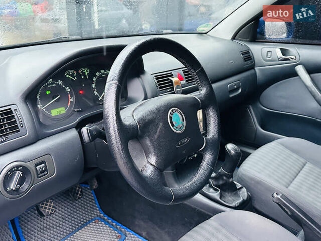 Синій Шкода Октавія, об'ємом двигуна 1.6 л та пробігом 250 тис. км за 5700 $, фото 13 на Automoto.ua