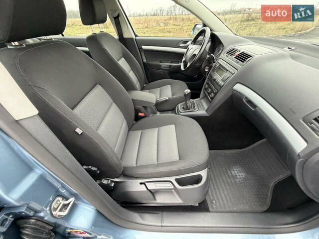 Синій Шкода Октавія, об'ємом двигуна 0 л та пробігом 105 тис. км за 8199 $, фото 83 на Automoto.ua