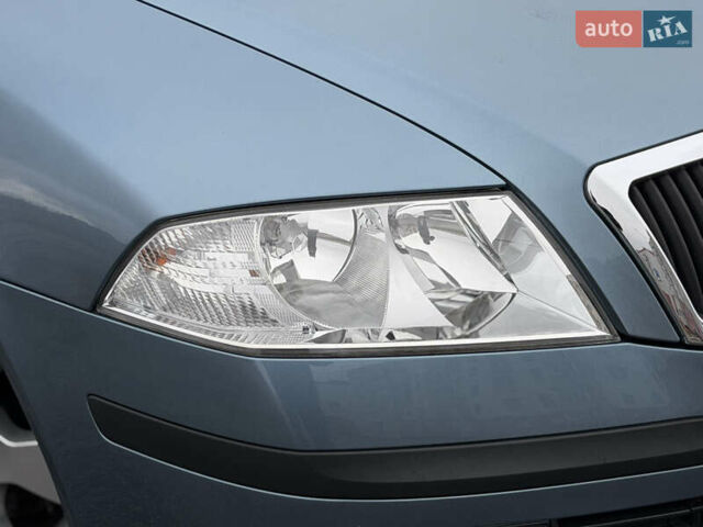 Синій Шкода Октавія, об'ємом двигуна 0 л та пробігом 105 тис. км за 8199 $, фото 25 на Automoto.ua