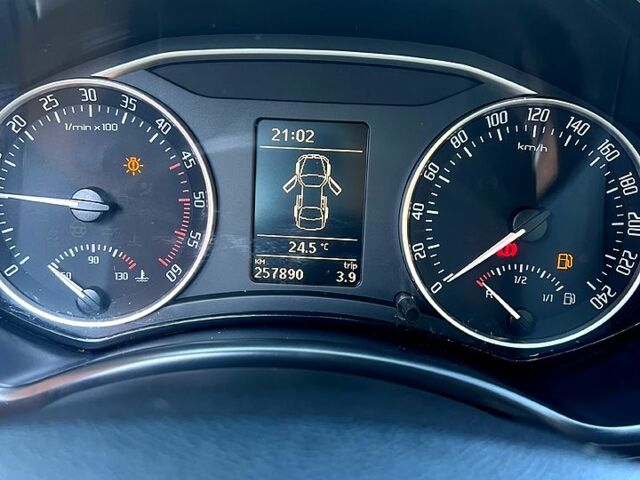 Синий Шкода Октавия, объемом двигателя 1.6 л и пробегом 264 тыс. км за 7500 $, фото 3 на Automoto.ua