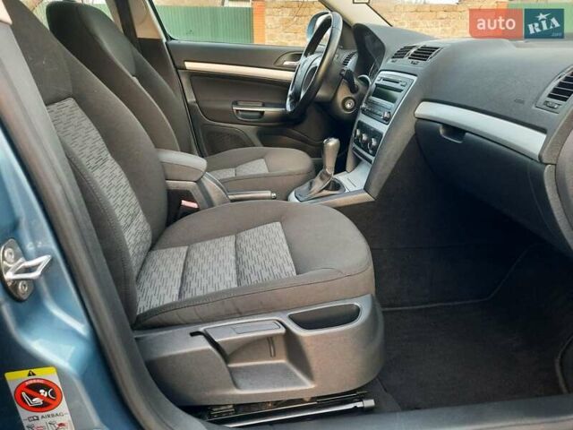 Синий Шкода Октавия, объемом двигателя 1.6 л и пробегом 176 тыс. км за 8350 $, фото 80 на Automoto.ua