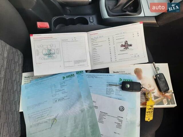 Синий Шкода Октавия, объемом двигателя 1.6 л и пробегом 176 тыс. км за 8350 $, фото 114 на Automoto.ua