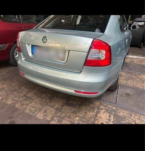 Синий Шкода Октавия, объемом двигателя 1.4 л и пробегом 165 тыс. км за 7200 $, фото 3 на Automoto.ua