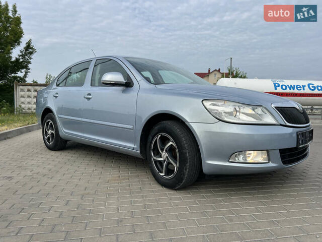 Синий Шкода Октавия, объемом двигателя 1.6 л и пробегом 248 тыс. км за 7999 $, фото 3 на Automoto.ua