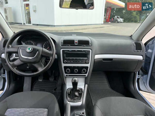 Синий Шкода Октавия, объемом двигателя 1.6 л и пробегом 248 тыс. км за 7999 $, фото 22 на Automoto.ua