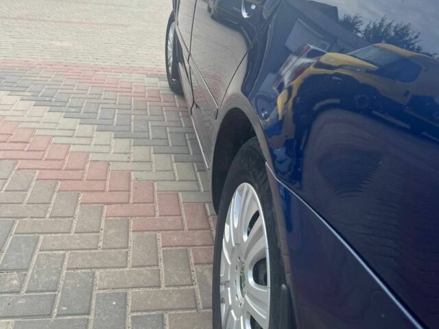 Синій Шкода Октавія, об'ємом двигуна 2 л та пробігом 242 тис. км за 7950 $, фото 4 на Automoto.ua