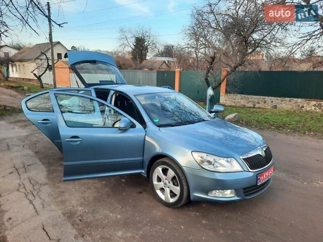 Синий Шкода Октавия, объемом двигателя 1.6 л и пробегом 176 тыс. км за 8350 $, фото 45 на Automoto.ua