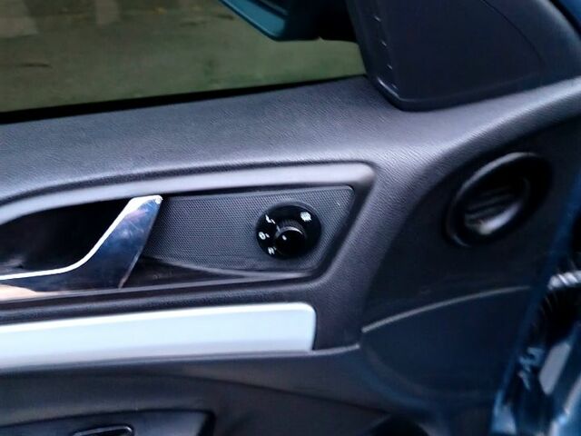 Синій Шкода Октавія, об'ємом двигуна 1.6 л та пробігом 235 тис. км за 6950 $, фото 4 на Automoto.ua