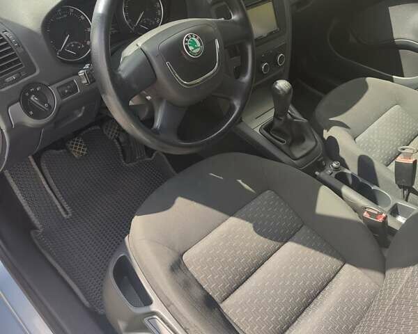 Синий Шкода Октавия, объемом двигателя 1.6 л и пробегом 254 тыс. км за 8350 $, фото 16 на Automoto.ua
