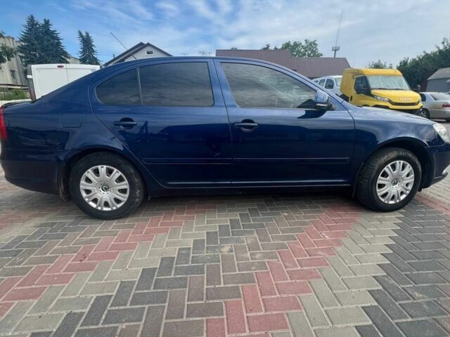 Синій Шкода Октавія, об'ємом двигуна 2 л та пробігом 242 тис. км за 7950 $, фото 3 на Automoto.ua