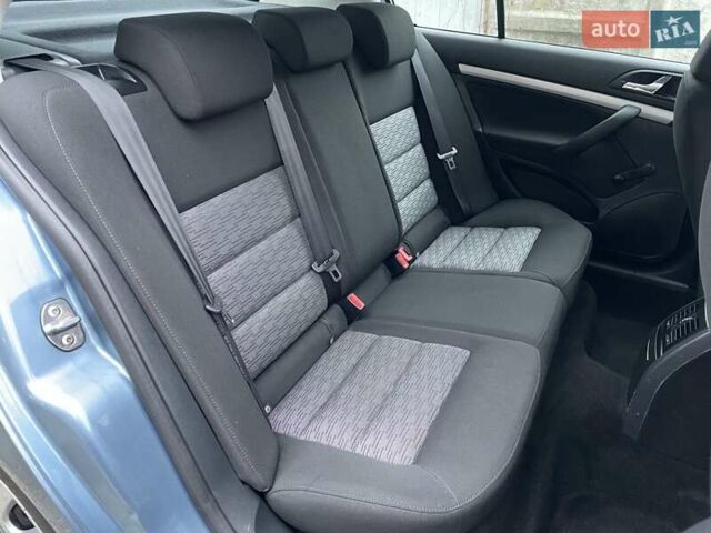 Синий Шкода Октавия, объемом двигателя 1.6 л и пробегом 85 тыс. км за 8999 $, фото 127 на Automoto.ua