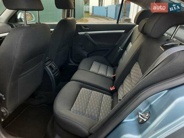 Синий Шкода Октавия, объемом двигателя 1.6 л и пробегом 176 тыс. км за 8350 $, фото 75 на Automoto.ua