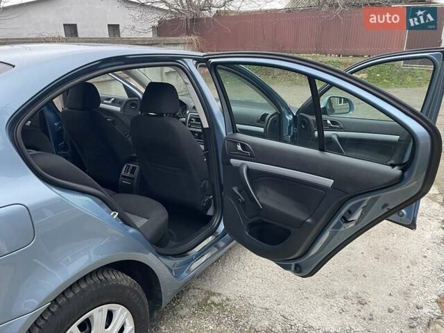 Синий Шкода Октавия, объемом двигателя 1.6 л и пробегом 85 тыс. км за 8999 $, фото 109 на Automoto.ua