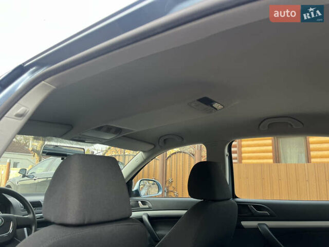 Синий Шкода Октавия, объемом двигателя 1.6 л и пробегом 207 тыс. км за 8450 $, фото 47 на Automoto.ua