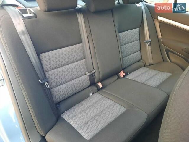 Синий Шкода Октавия, объемом двигателя 1.6 л и пробегом 176 тыс. км за 8350 $, фото 86 на Automoto.ua