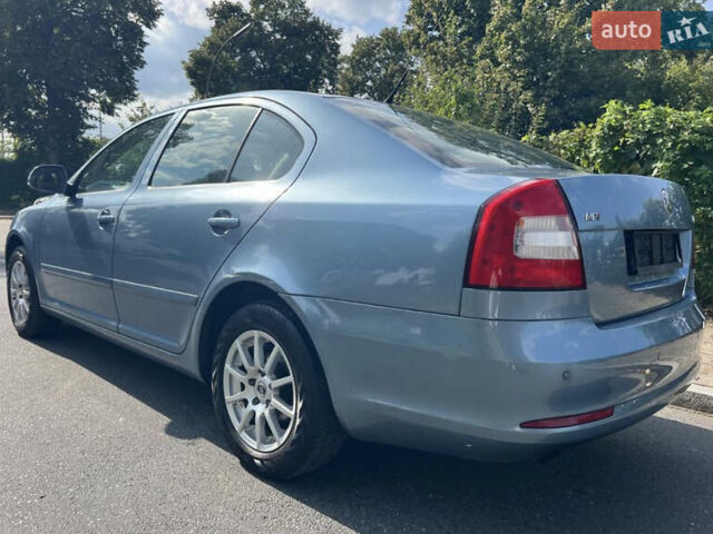 Синий Шкода Октавия, объемом двигателя 1.6 л и пробегом 191 тыс. км за 8000 $, фото 5 на Automoto.ua