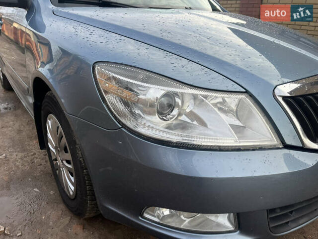 Синий Шкода Октавия, объемом двигателя 1.6 л и пробегом 207 тыс. км за 8450 $, фото 23 на Automoto.ua