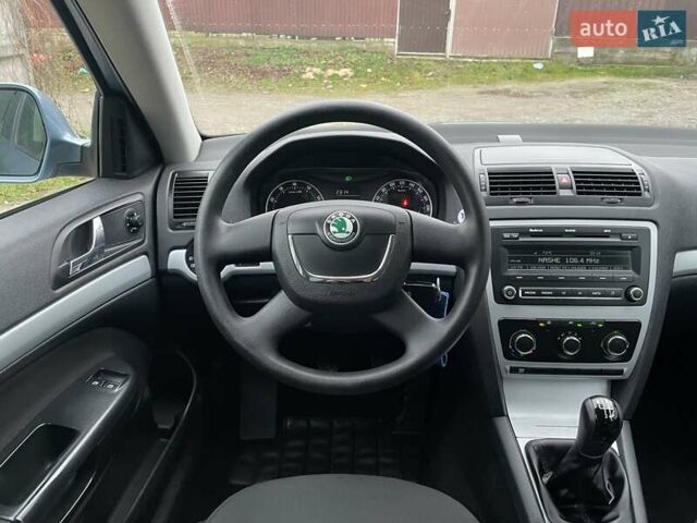 Синий Шкода Октавия, объемом двигателя 1.6 л и пробегом 85 тыс. км за 8999 $, фото 83 на Automoto.ua